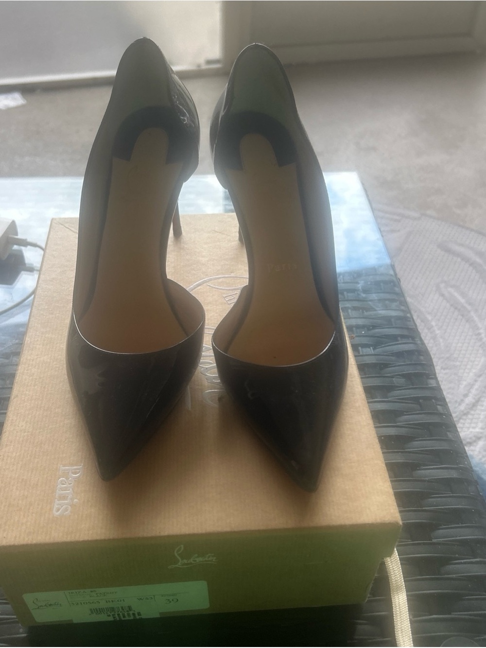 Christian loubountin black Patent Leather Pointed-Toe Stiletto Pumps – Black